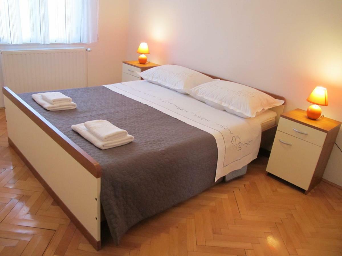 Perivoj Apartamento Kaštela Exterior foto